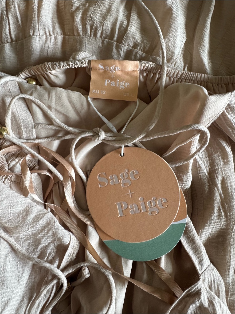 Romantic Beige Puff-Sleeve Maxi Dress - Picture 2 of 5